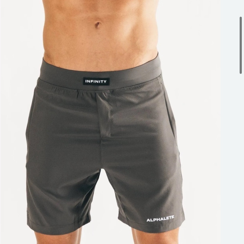 Alphalete Men's Infinity Short size small